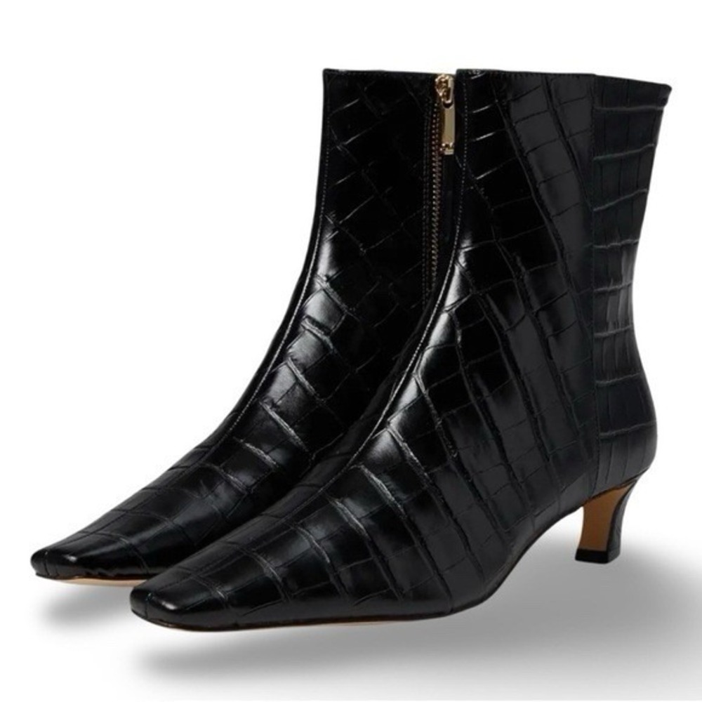NWOB Michael Kors Cosmo Croc Embossed Kitten Leather Boots Womens 6 Black